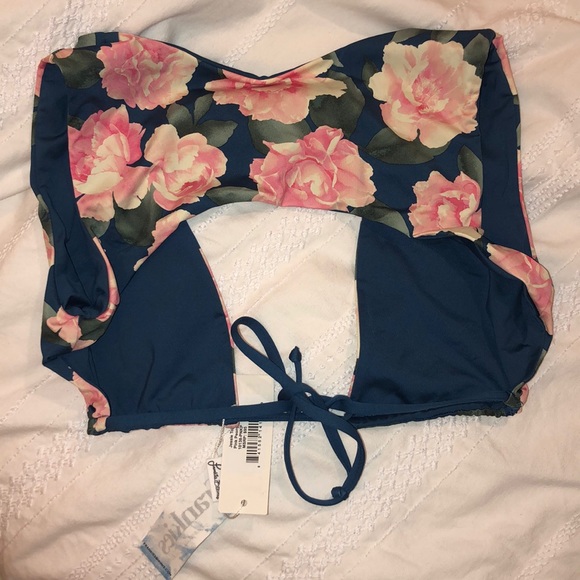 BRAND NEW FRANKIES BIKINI TOP - Picture 3 of 6